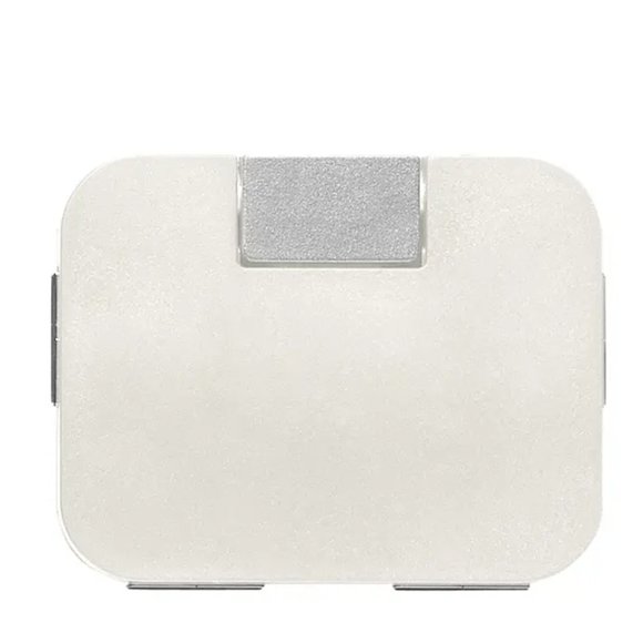 USB C Multiport Adapter 4-in-1 White - Picture 2 of 4